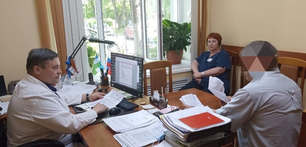 30 мая главный врач Габбасов Рамиль Шамилевич провел личный прием граждан